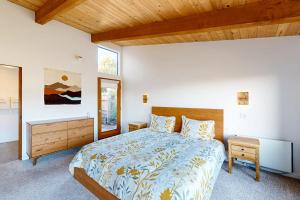 Postel nebo postele na pokoji v ubytování Coffee by the Sea + 33 fotografií