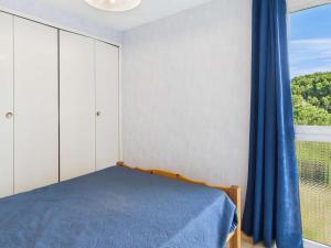 Posteľ alebo postele v izbe v ubytovaní Appartement T2 cabine climatisé, à 400m de la plage, proche commerces, 2ème étage, parking inclus - FR-1-423-272