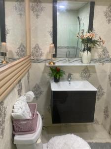 Ένα μπάνιο στο Jacqueline