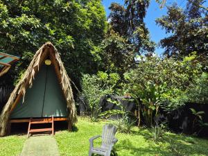 Zahrada ubytování Centro Ananda Tipi + 13 fotografií