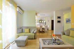 Posedenie v ubytovaní Cozy beach apartment Split