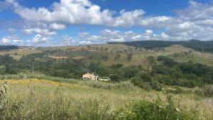 Ảnh trong thư viện ảnh của Private Villa with Pool & Jacuzzi, BBQ & Pizzaoven ở Santo Isidoro