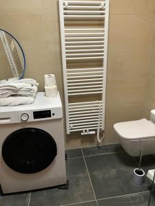 Ένα μπάνιο στο APARTMENT Blue Heaven