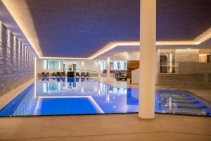 Bazén v ubytování Landal Resort Maria Alm nebo v jeho okolí