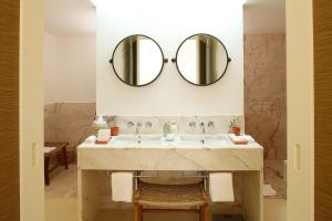 Praia do Canal Nature Retreat - Small Luxury Hotels of the World的一间浴室