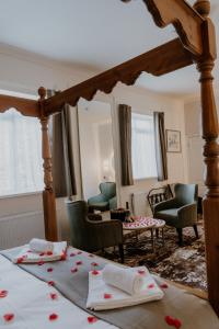 The Prince of Wales Hotel Berkeley, A38 M5客房内的一张或多张床位