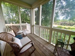 Balkón nebo terasa v ubytování Three Bedroom By Beach and Club Free Amenity Card 1827 + 50 fotografií