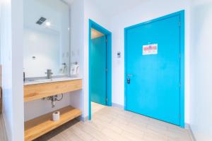 Koupelna v ubytování Smart Hotel