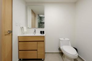 Un baño de Colima 340 by Wynwood House