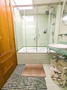 Et badeværelse på Enjoy Gandia