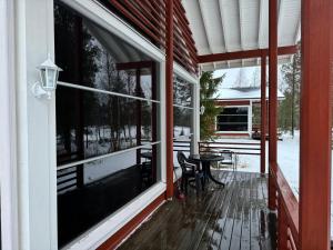 Balkón nebo terasa v ubytování Tiiringolf Cottages