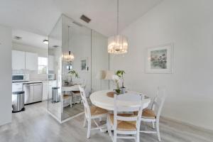 Gallery image of 840 Audobon Dr in Bradenton +84 photos