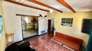 Posezení v ubytování Habitación doble privada a 5 min del mar