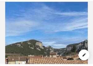 Nespecifikovaný výhled na hory nebo výhled na hory při pohledu z apartmánu