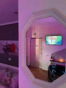 TV a/nebo společenská místnost v ubytování Room24 Relax & Wellness + 22 fotografií