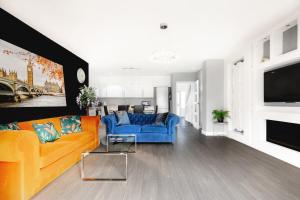 Fotografie z fotogalerie ubytování 4BRHouse with Free Parking for Contractors&Families Sleep 8 v destinaci Borehamwood