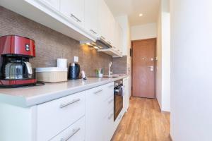 Una cocina o cocineta en Domenicas Corfu