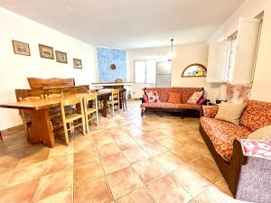 Χώρος καθιστικού στο Villa Alghero mare 5 min