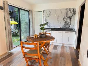 Fotografie z fotogalerie ubytování Casa Colmena v destinaci Villa Alemana + 18 fotografií