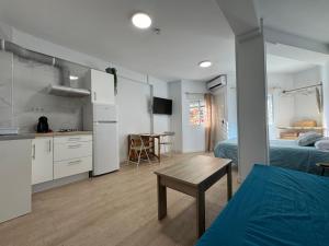 Posteľ alebo postele v izbe v ubytovaní Costa Holidays Beach