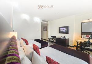 TV a/nebo společenská místnost v ubytování Hock Lee Hotel & Residences