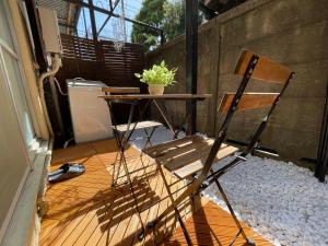 Balkón nebo terasa v ubytování NEW-OPEN Best Shinjuku Modern Full-furnished Family size Apartment5 ONLY 2min to Shinjuku by Train