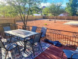 Αίθριο ή υπαίθριος χώρος στο Sandstone Gazing big backyard Sleeps 10