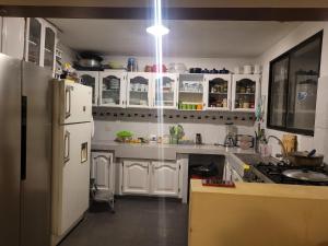 Kuchyň nebo kuchyňský kout v ubytování Casa Colon Quito Bed & Breakfast Hostel