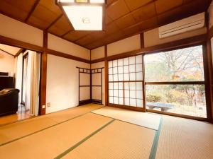 Fotografie z fotogalerie ubytování 楓リゾート鬼怒川温泉 优雅宽敞的日式独栋旅馆 v destinaci Nikko