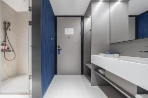 Vannituba majutusasutuses Atour Light Hotel Shenzhen North Railway Station Subway Station