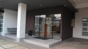 Foto de la galeria de VNC Alam Sutera Hotel Powered by Archipelago a Dongkal