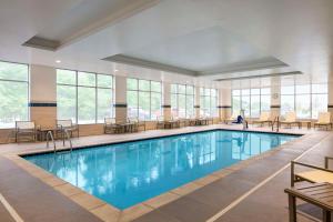 Bazén v ubytování Hyatt Place Columbus Polaris nebo v jeho okolí