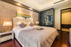 Chengdu Yunxi Luxury High-end Suite Apartment Hotel房間的床