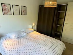 Gallery image of Les lodges de Marie Chalet 3 in Banassac