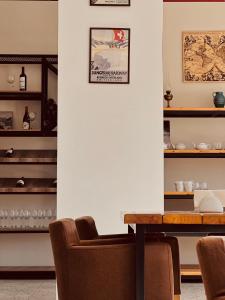 Posezení v ubytování Mountain House Kazbegi + 37 fotografií