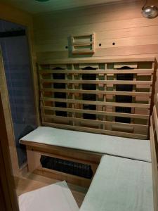 Fotografie z fotogalerie ubytování Gites Spa Strasbourg - Villa Cerf - SPA Privé, Sauna, Borne d'arcade, Babyfoot v destinaci Ittenheim