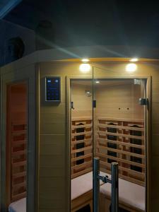 Fotografie z fotogalerie ubytování Gites Spa Strasbourg - Villa Cerf - SPA Privé, Sauna, Borne d'arcade, Babyfoot v destinaci Ittenheim