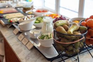 Comida no hotel ou em algum lugar perto