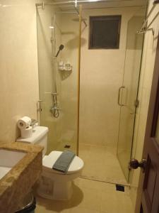 Koupelna v ubytování Con Meo Hostel