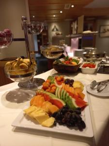 Makanan di atau berdekatan hotel