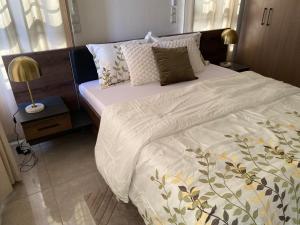 Afbeelding uit fotogalerij van Loci Purple Apartment in Dawhwenya