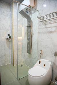 Koupelna v ubytování Nghia Lan Hotel