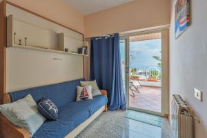 A seating area at Una Araucaria sul mare