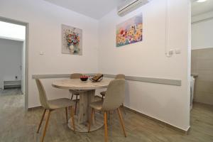 Fotografie z fotogalerie ubytování Apartment Dragomir 1052 v destinaci Fažana