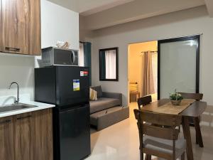 Kuchyň nebo kuchyňský kout v ubytování Alpine Crosswinds Standard 1BR Suite