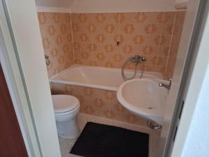 Ένα μπάνιο στο Apartment in Kelsterbach