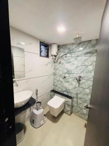 Ένα μπάνιο στο Hotel Sunview