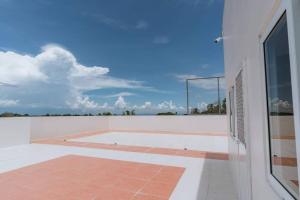 Fotografija v galeriji nastanitve Minglanilla Condo with Pool, Gym & Fast WiFi v mestu Minglanilla