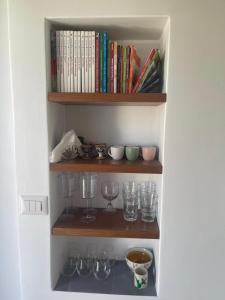 Knihovna v apartmánu