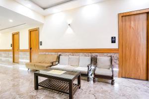 Posezení v ubytování FabHotel 7 Square - Nr BKC